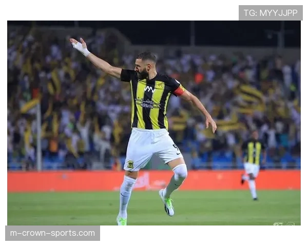 沙特联跑动距离统计,本泽马场均9.8公里领跑前锋 沙特联跑动距离统计,本泽马场均9.8公里领跑前锋